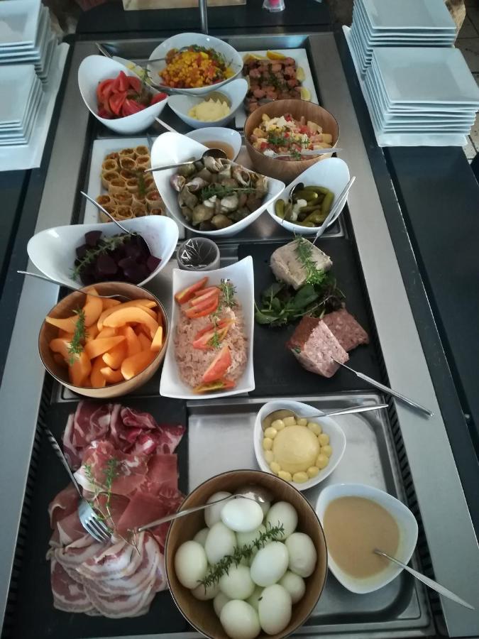 杜泰尔布重酒店 Couffé 外观 照片
